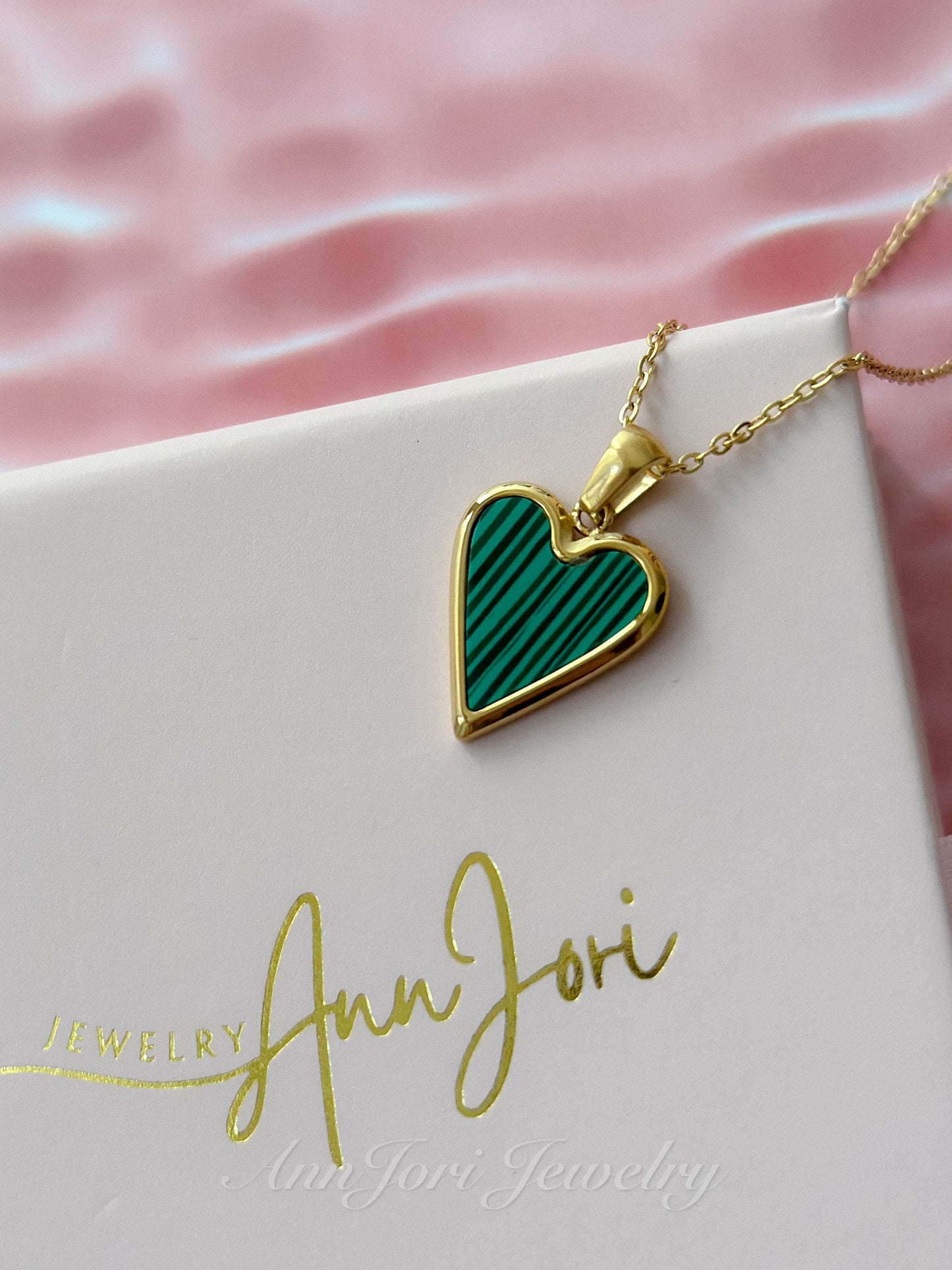 Lovi Heart Pendant Dainty Necklace
