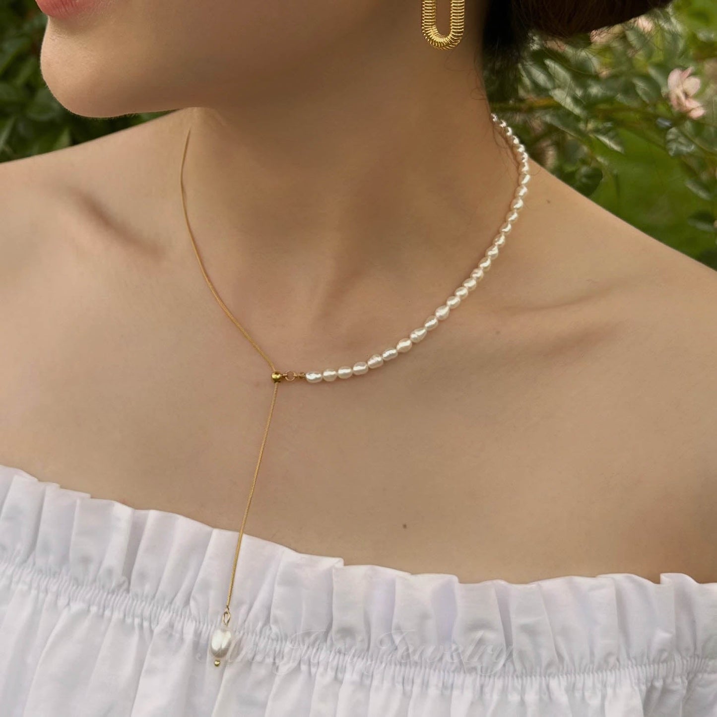 Evelyn Dainty Half Pearls & Snake Chain Necklace